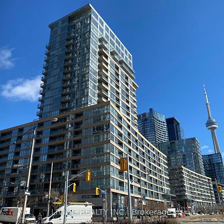Downtown Suites With Free Parking Toronto Esterno foto